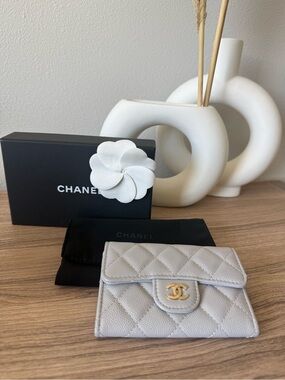 CHANEL Quilted Caviar Leather Compact Wallet — Light Gray with Gold Hardware